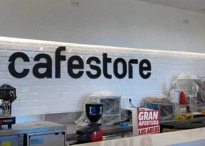 INSTALACION ELECTRICA EN CAFESTORE (ESTACION DE TREN SANTA JUSTA)